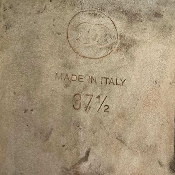 Chanel Tweed Thong Sandals Size 37.5 EU 7.5 US Light Khaki Cruise Charm Rare - Picture 8 of 10